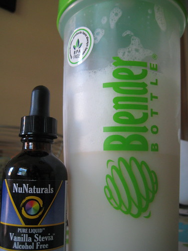 Blender Bottle and NuNaturals Vanilla Stevia
