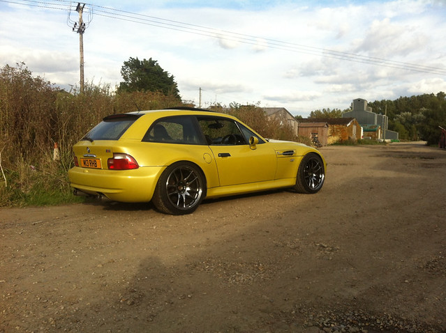 S54B32 M Coupe | Phoenix Yellow | Black | 18 inch Rota Torque Wheels