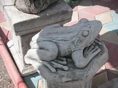 Kurbağa Heykeli