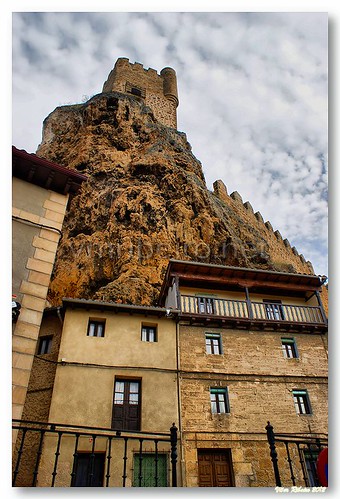 Torre do castelo de Frias by VRfoto
