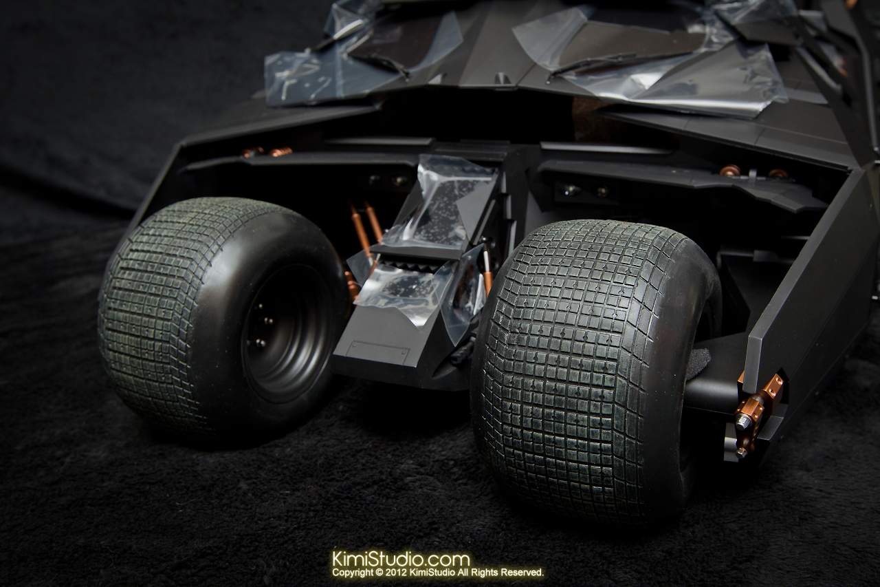 2012.09.22 MMS69 Hot Toys Batmobile-014