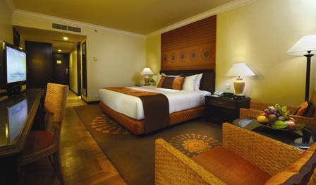 3. Beach Wing Hillview 1 King Bed Room