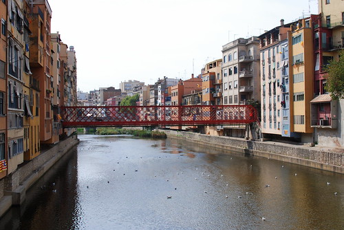 colorful buildings of Girona Spain (3)