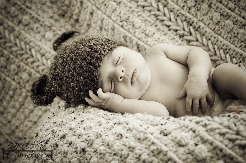Chicago Newborn Photographer - Baltimore Newborn Photographer - Newborn Smiles - Carson 8-6-2012 98BLOG