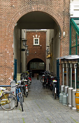 Breda - Petite allée et vélos