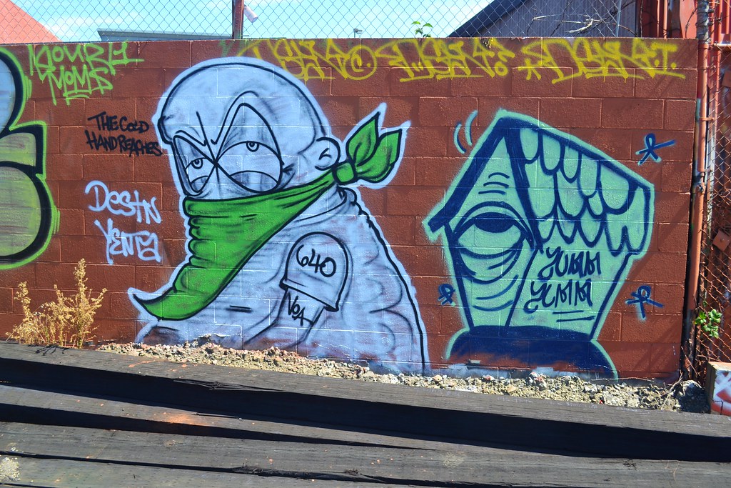 LOGO, YUMM YUMM, Oakland, Graffiti, the yard, East Bay
