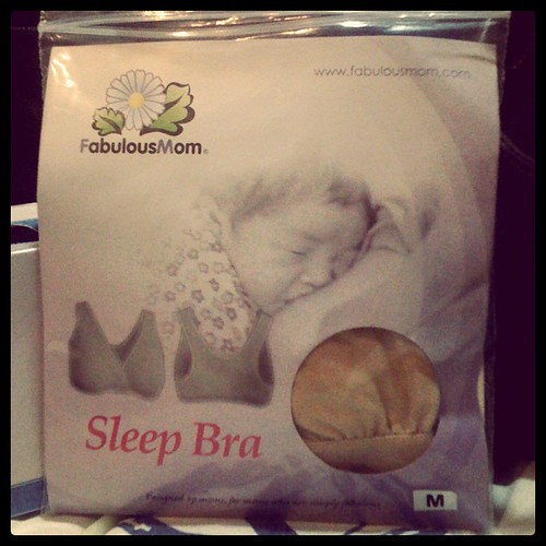Thank you @mamababylove for this really comfortable sleep bra! i wore this when we visited baby N :)