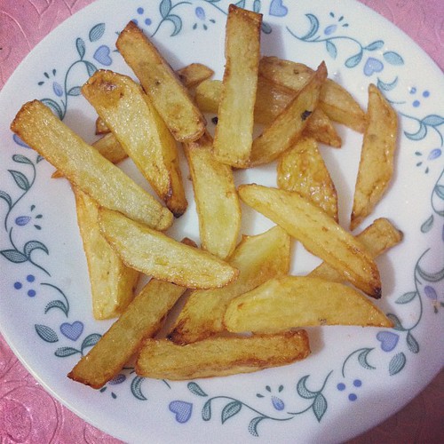 Home made french fries for the little girl 
