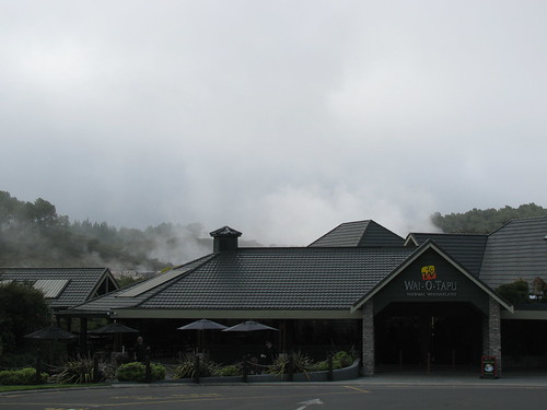 Wai-O-Tapu Geothermal Wonderland, Rotorua by holidaypointau