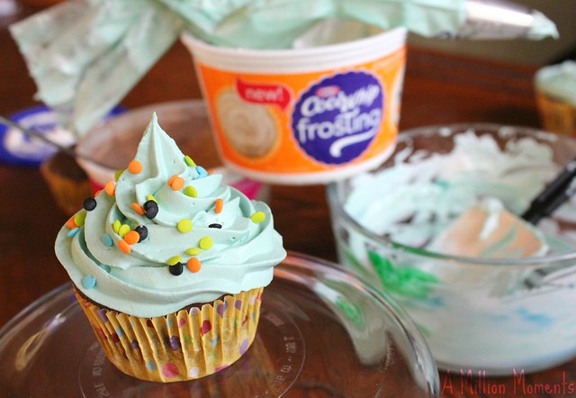 Confetti Cupcake With #CoolWhipFrosting