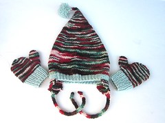 Toddler Tickle Hat and Mittens * Winter Bloom*