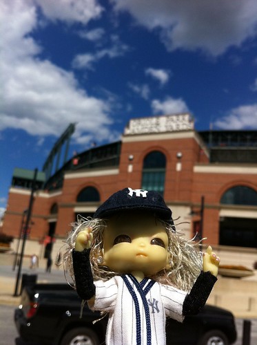 FeeLs Da Chill Ans Da Thrill O PlaYOff's BaseBall In's Baltimore Between Da Yankee's Ans Orioles!!! by DollZWize