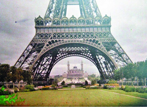 Eiffel Tower 1914