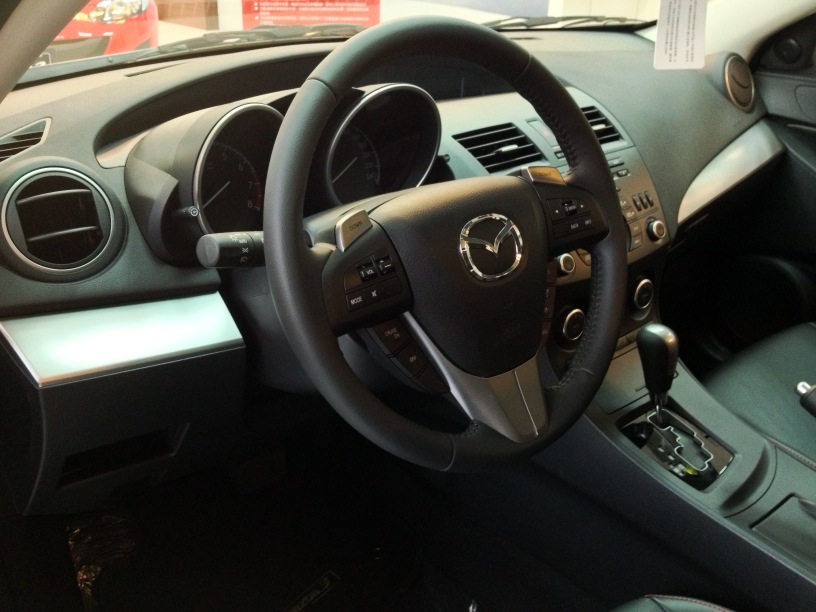 New Mazda3 小改款_1