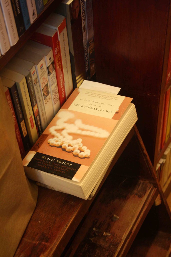 City Reading – The Delhi Proustians XXX, Fact & Fiction Bookstore