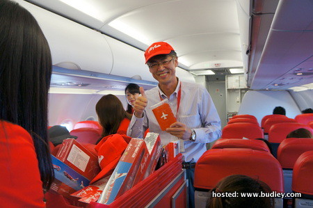 AirAsia Japan celebrates inaugural flight to Seoul
