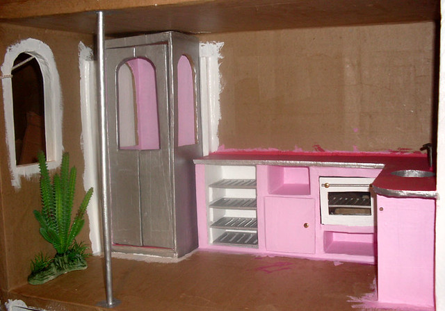 BarbieCardboardDollhouse070