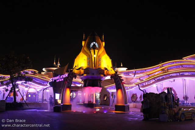 Tomorrowland by night