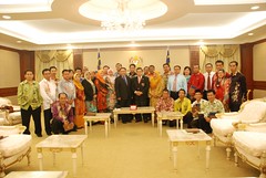 Bergambar bersama dengan YB Speaker Dewan Rakyat Tan Sri Dato Sri Utama Pandikar Amin bin Hj Mulia dan YB Dr Salleh Kalbi AP Silam 