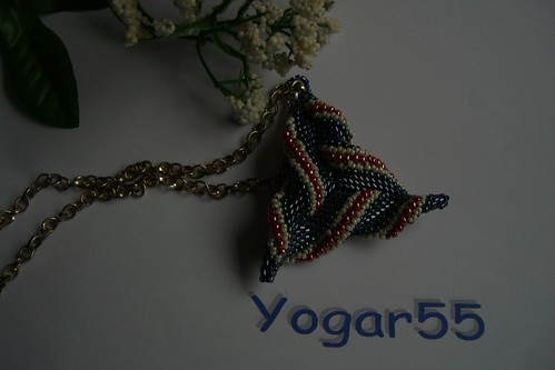 colgante Wavy Triangle by yogar55 (yolanda)