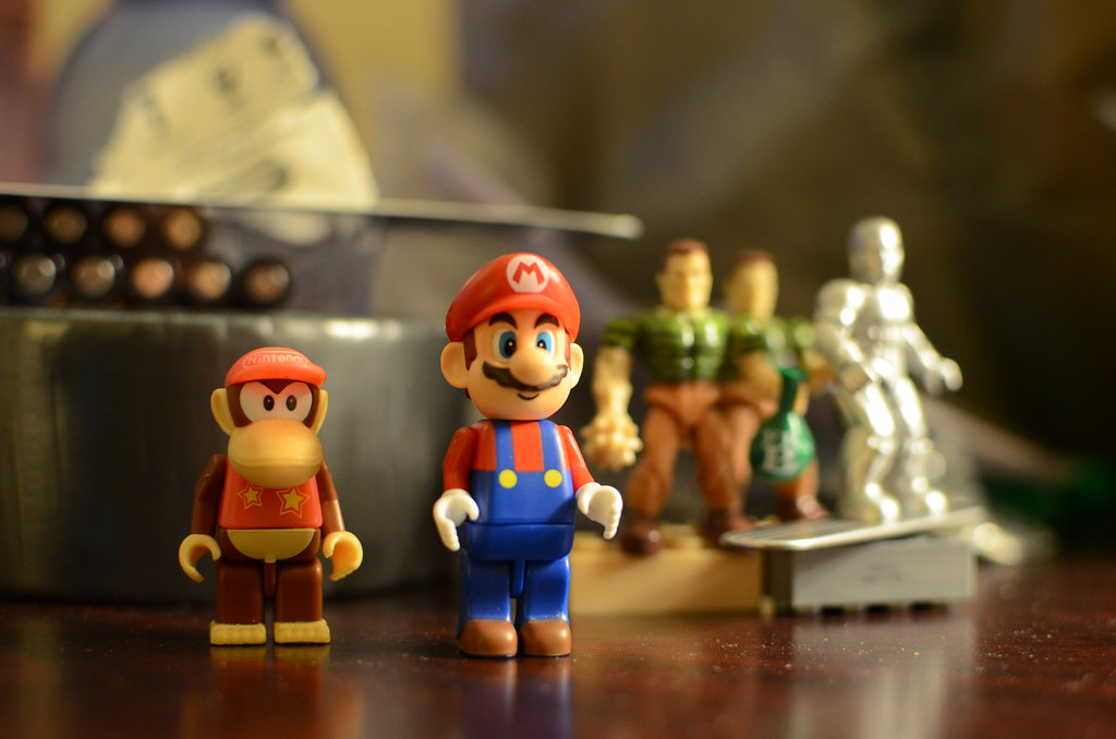 KNEX Diddy Kong and Mario