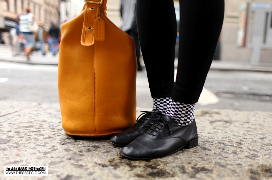 circle glasses, tunic, coach bag, bucket bag, checkered, new york fashion blog, thesfstyle, street fashion style,