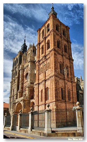 Fachada da catedral de Astorga by VRfoto