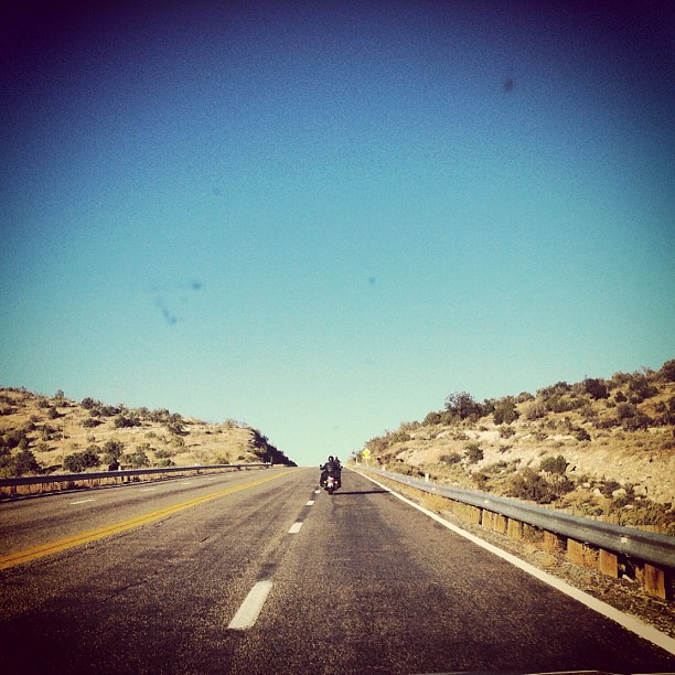 Шоссе 66, по дороге во Флагстафф, Аризона.