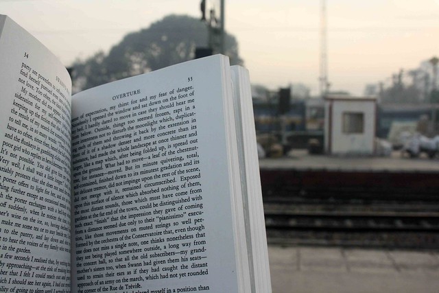 City Reading – The Delhi Proustians XXXVII, New Delhi Rail Station