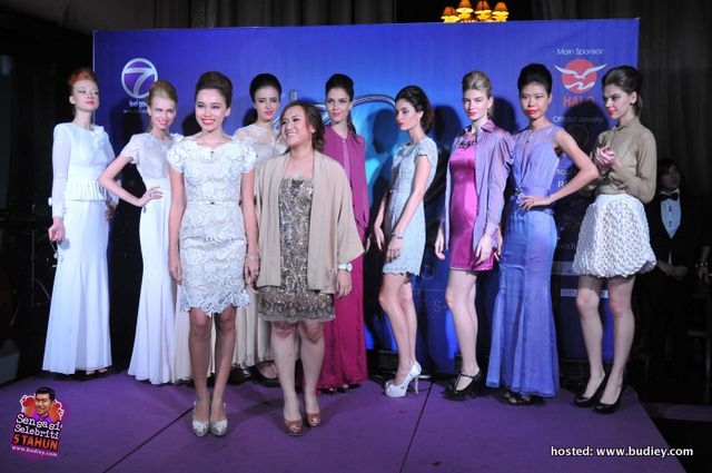 Fashion Show - Collections From Nisa Mazbar