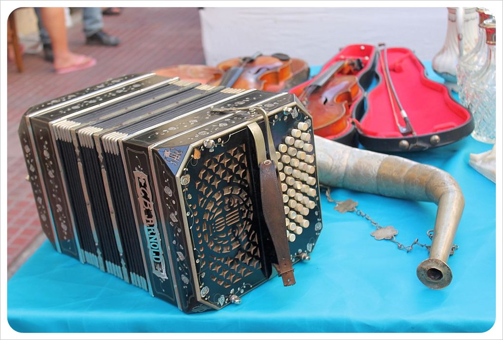 san telmo market accordeon
