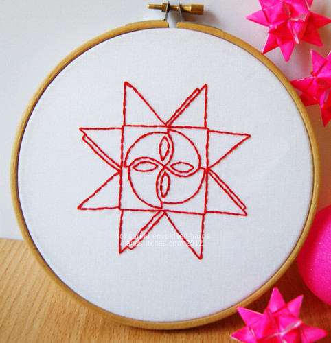 Julestjerne embroidery pattern for &Stitches