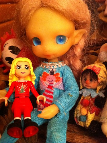 LeGo Advent 2012 Friends Day 6 - Phaedra Cuddles New Doll by DollZWize