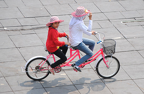 Ojek Sepeda Kota Tua Jakarta