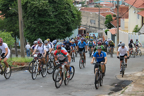 Trilha de Mountain Bike para o Pico do Gavião
