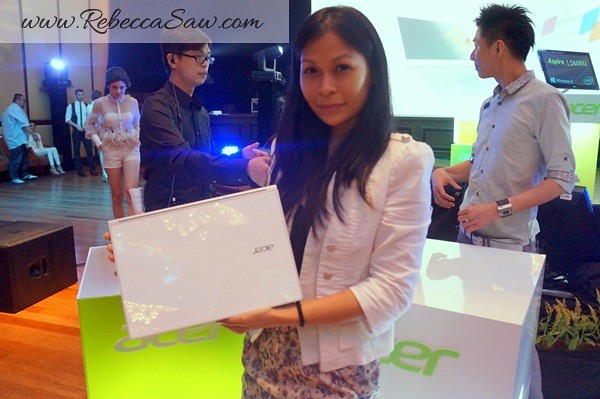 Acer Aspire S7 - Rebecca Saw