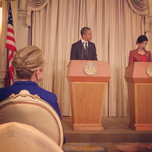President Obama and Thai Prime Minister Shinawatra Hold a Joint Press Conference