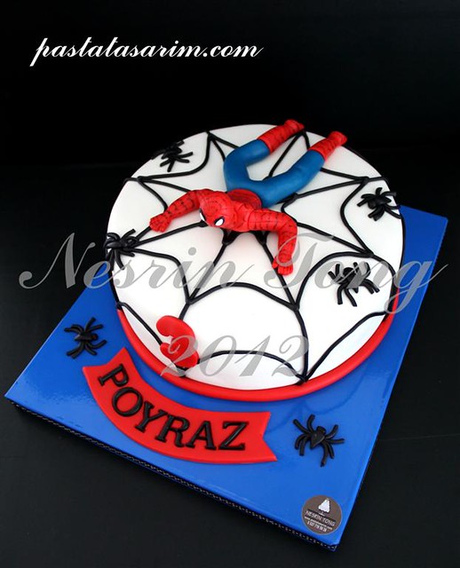 spiderman cake - poyraz (Medium)