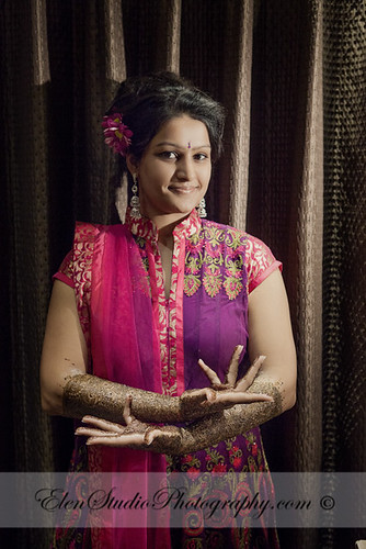 Indian-wedding-photographer-Henna-night-V&A-Elen-Studio-Photograhy-006