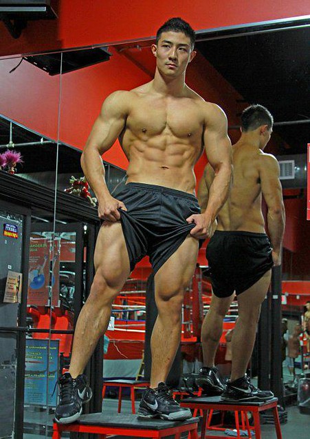 Asian Muscle God 14