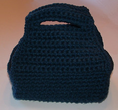 Crocheted Loaf Pan Carrier