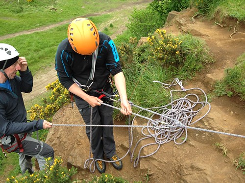 Running a top-rope in Rosyth Quarry