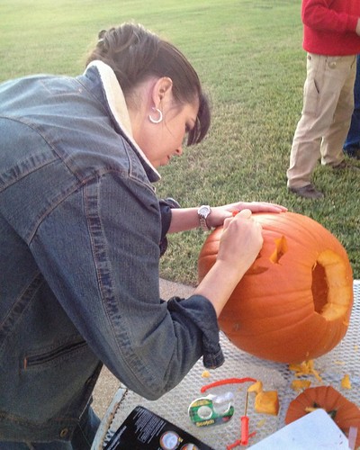 Pumpkin Carving at Dodd's5
