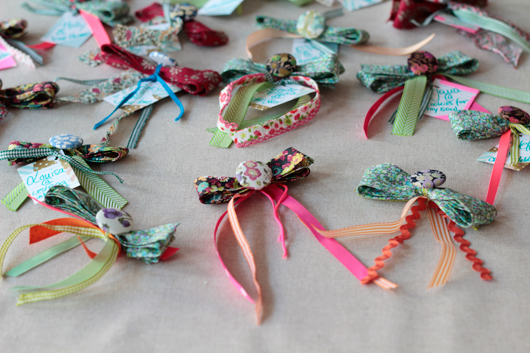 DIY: Pretty Bows To Wear & Decorate With!