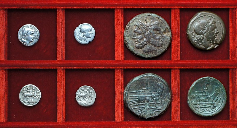 RRC 085 H quinarius varieties and bronzes, Ahala collection, coins of the Roman Republic