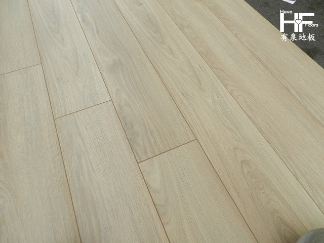 超耐磨地板 Classen 繽紛瑞典 淺色木地板 (1)