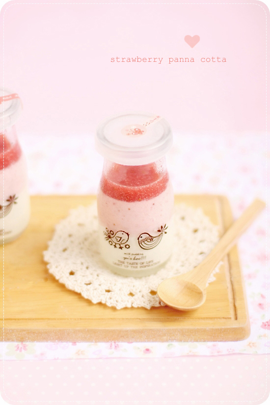 Strawberry Yogurt Panna Cotta