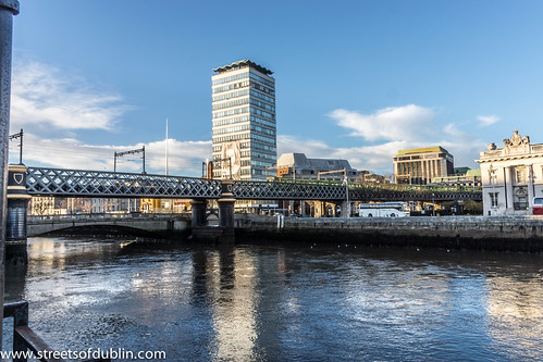 Dublin Spire, Liberty Hall And The Loopline Bridge (Dublin) by infomatique