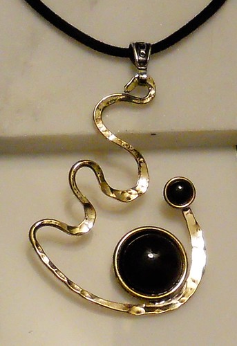 pendant nugold, onyx 15mm, 7mm, suede necklace by Wolfgang Schweizer