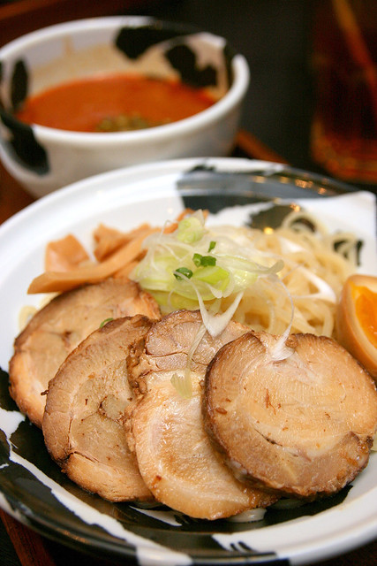 Single portion tsukemen with red broth